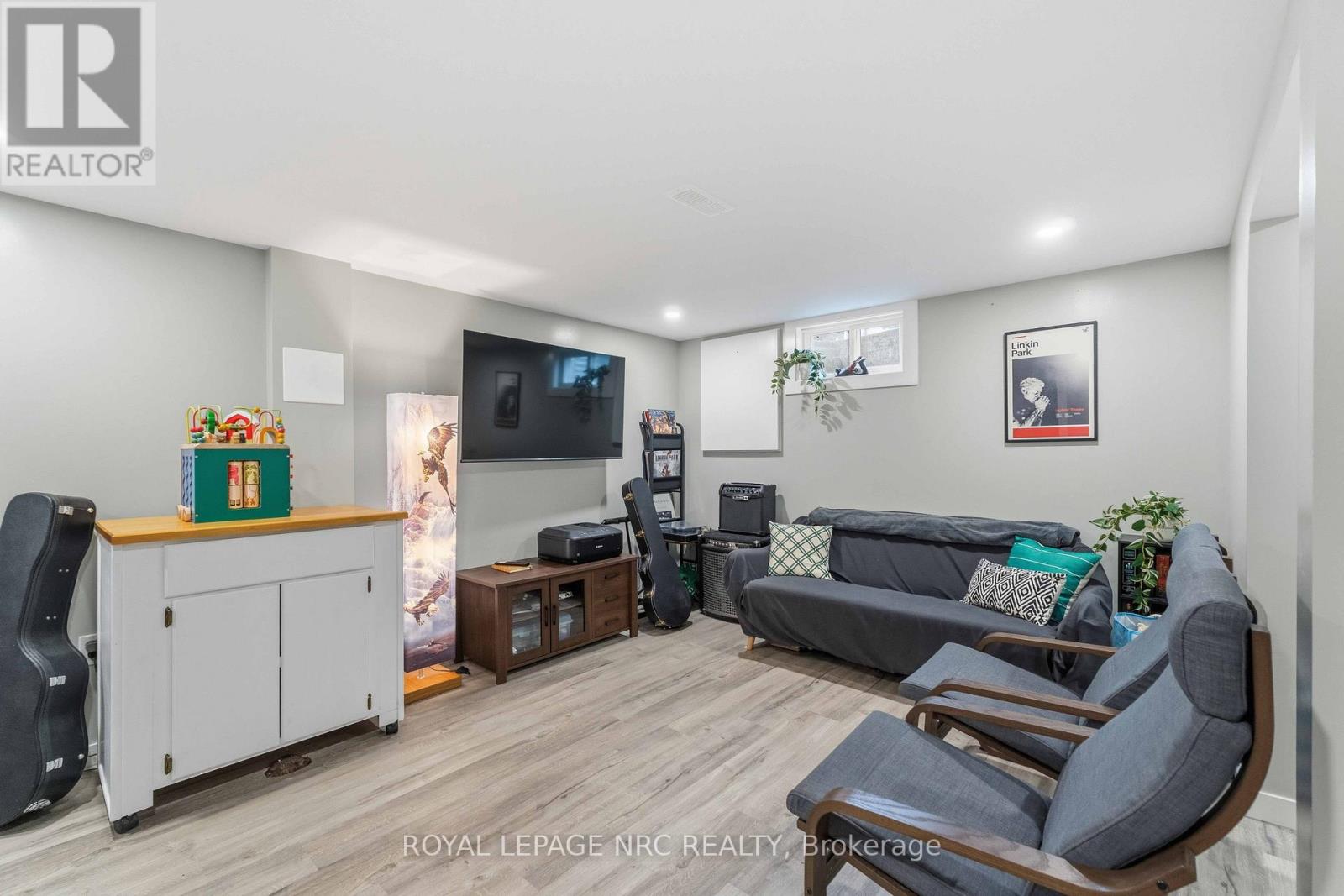 27 Canterbury Drive, St. Catharines, Ontario  L2P 3M6 - Photo 23 - X13496868