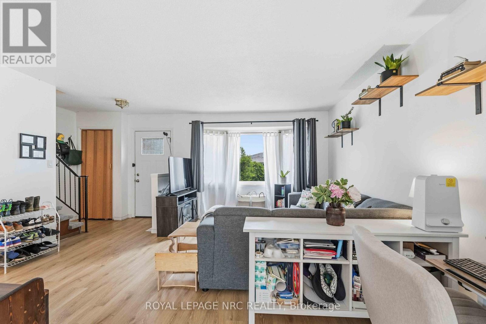 27 Canterbury Drive, St. Catharines, Ontario  L2P 3M6 - Photo 6 - X13496868