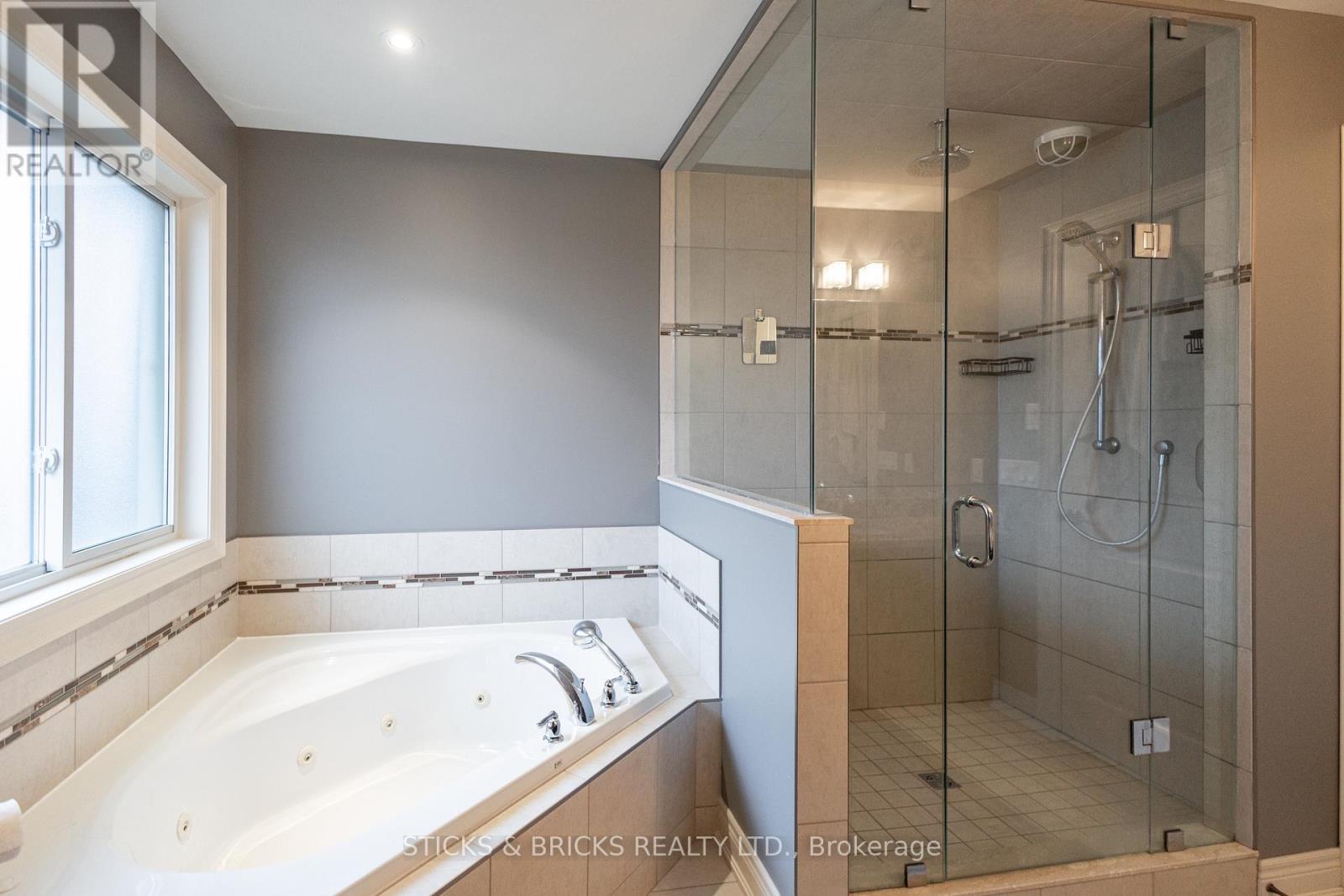 6415 Christopher Crescent, Niagara Falls, Ontario  L2H 0B3 - Photo 20 - X13498370