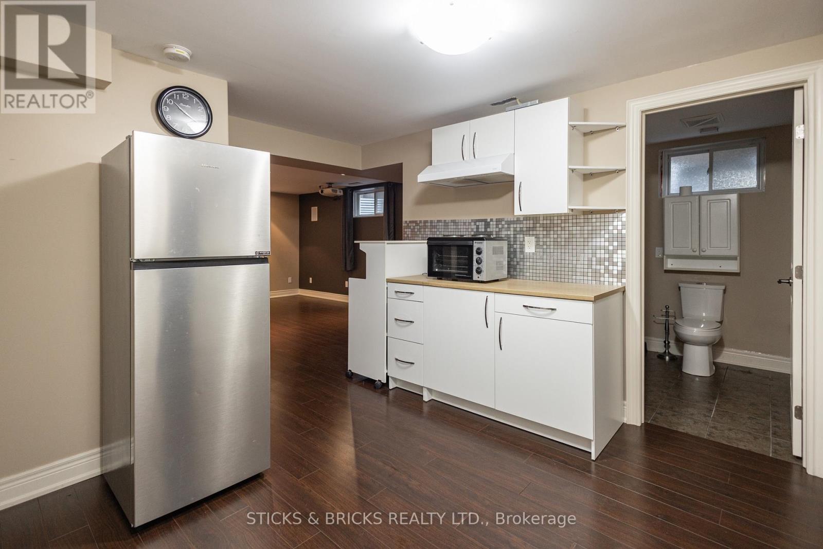 6415 Christopher Crescent, Niagara Falls, Ontario  L2H 0B3 - Photo 28 - X13498370