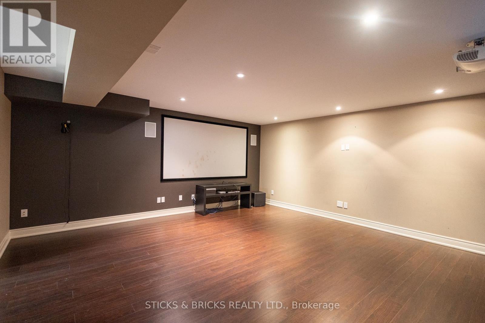 6415 Christopher Crescent, Niagara Falls, Ontario  L2H 0B3 - Photo 29 - X13498370