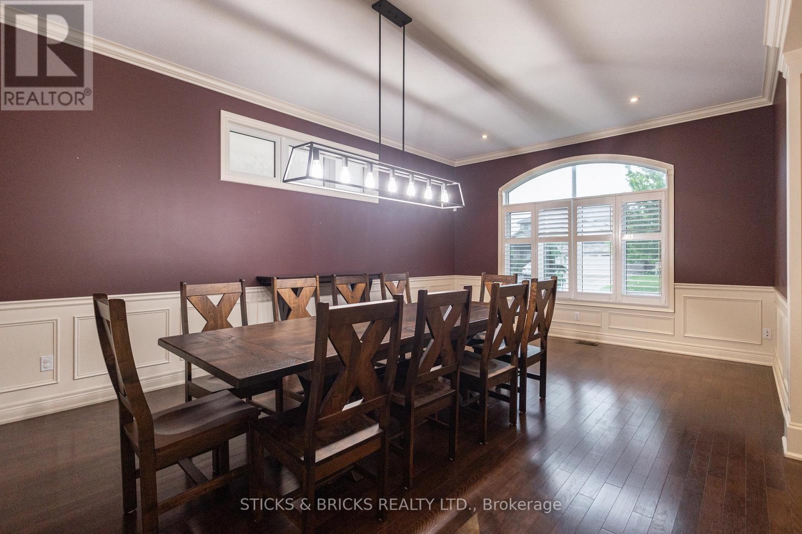 6415 Christopher Crescent, Niagara Falls, Ontario  L2H 0B3 - Photo 5 - X13498370
