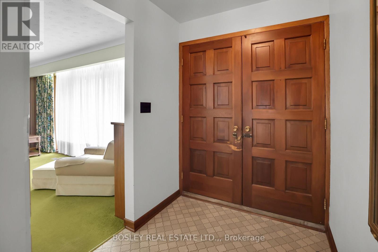 1320 Niagara Stone Road, Niagara-On-The-Lake, Ontario  L0S 1T0 - Photo 2 - X13488488