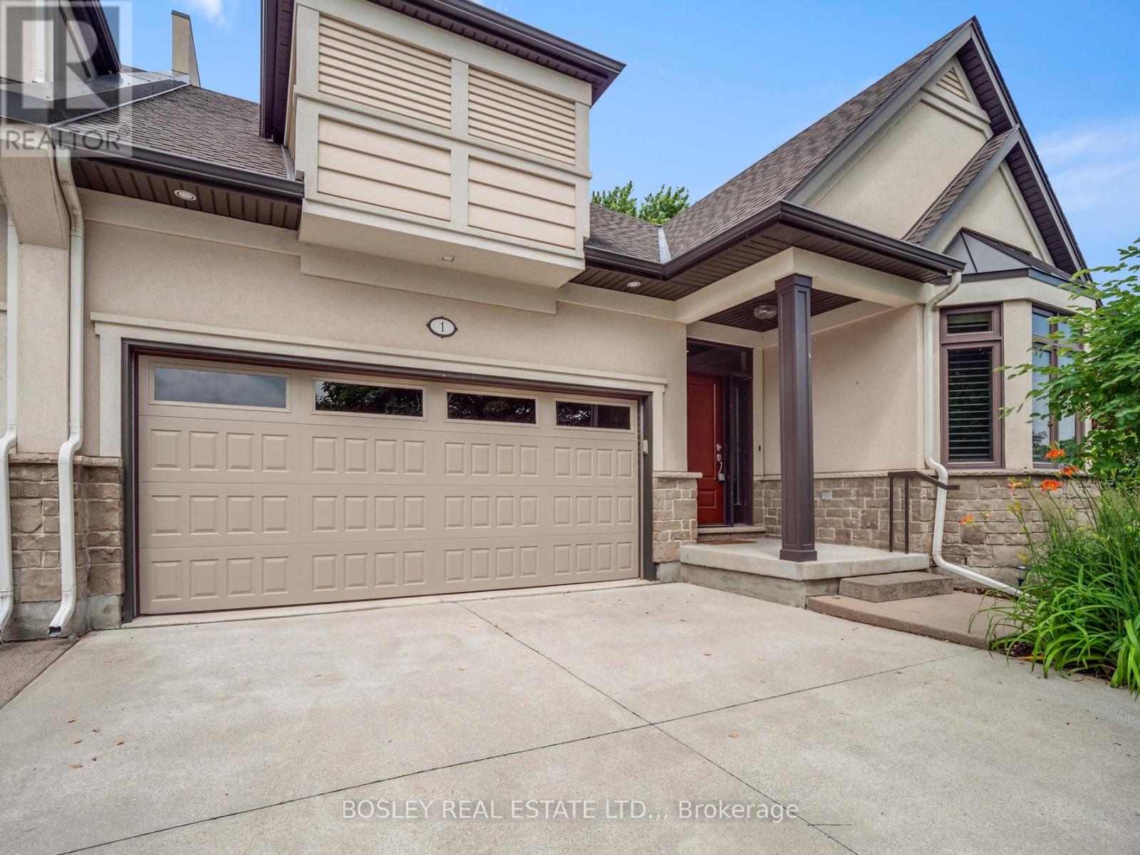 1 EMERALD COMMON, St. Catharines, Ontario