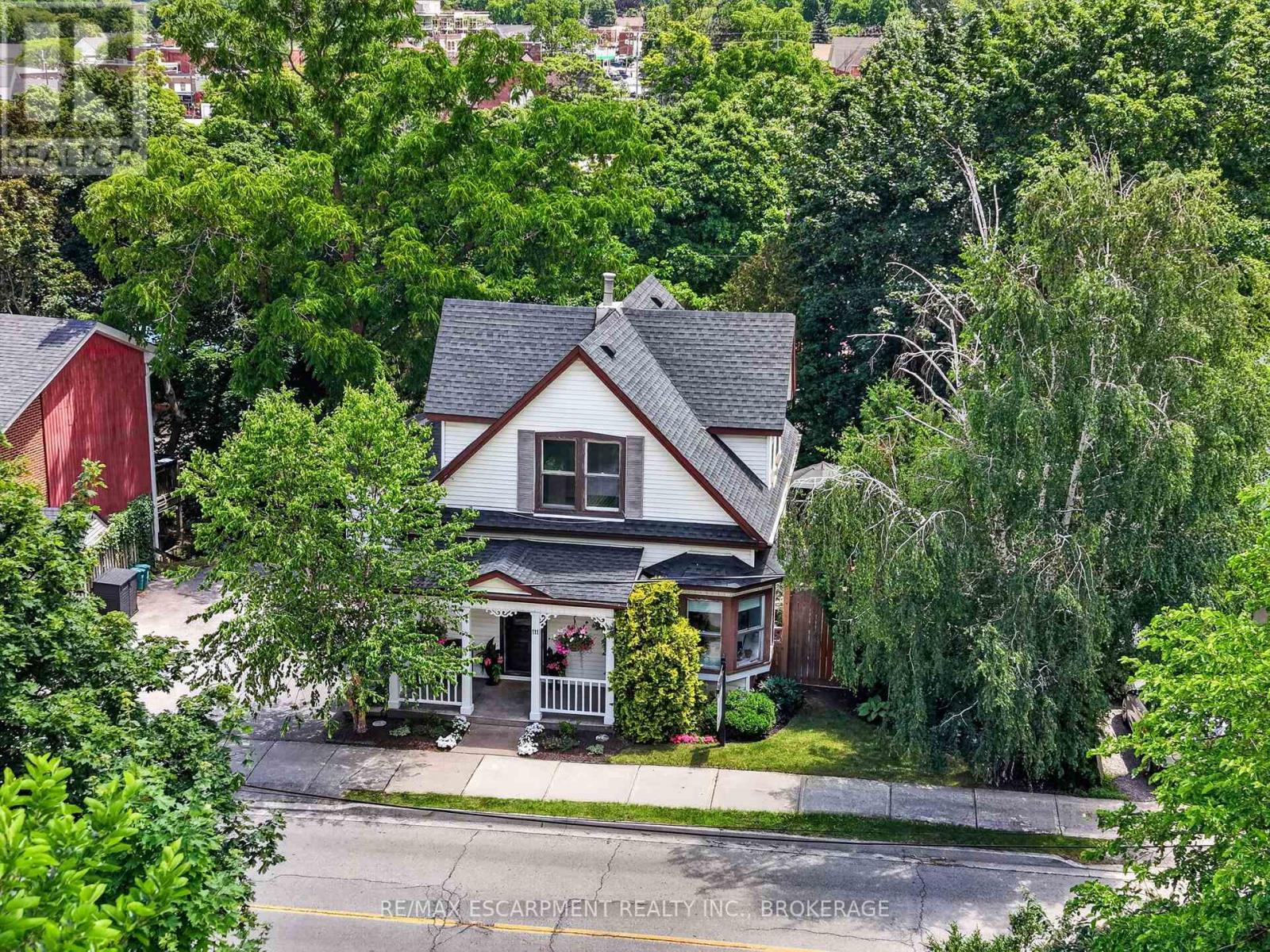 111 MAIN STREET W, Grimsby, Ontario