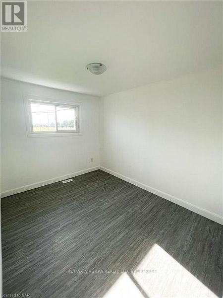 2 - 69 Hagey Avenue, Fort Erie, Ontario  L2A 1W5 - Photo 12 - X13502450