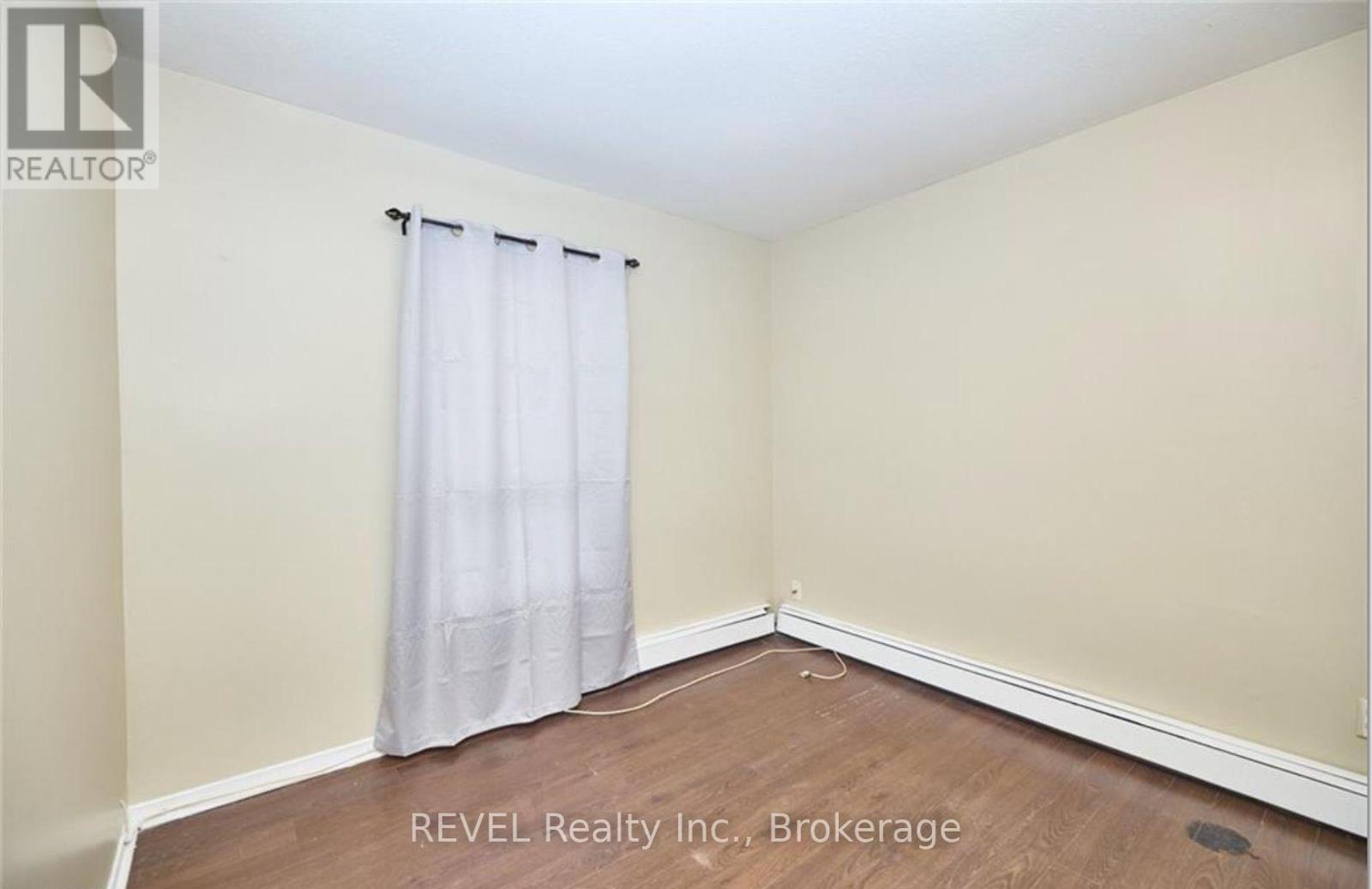 8 Pelham Road, St. Catharines, Ontario  L2S 1P9 - Photo 7 - X13503250