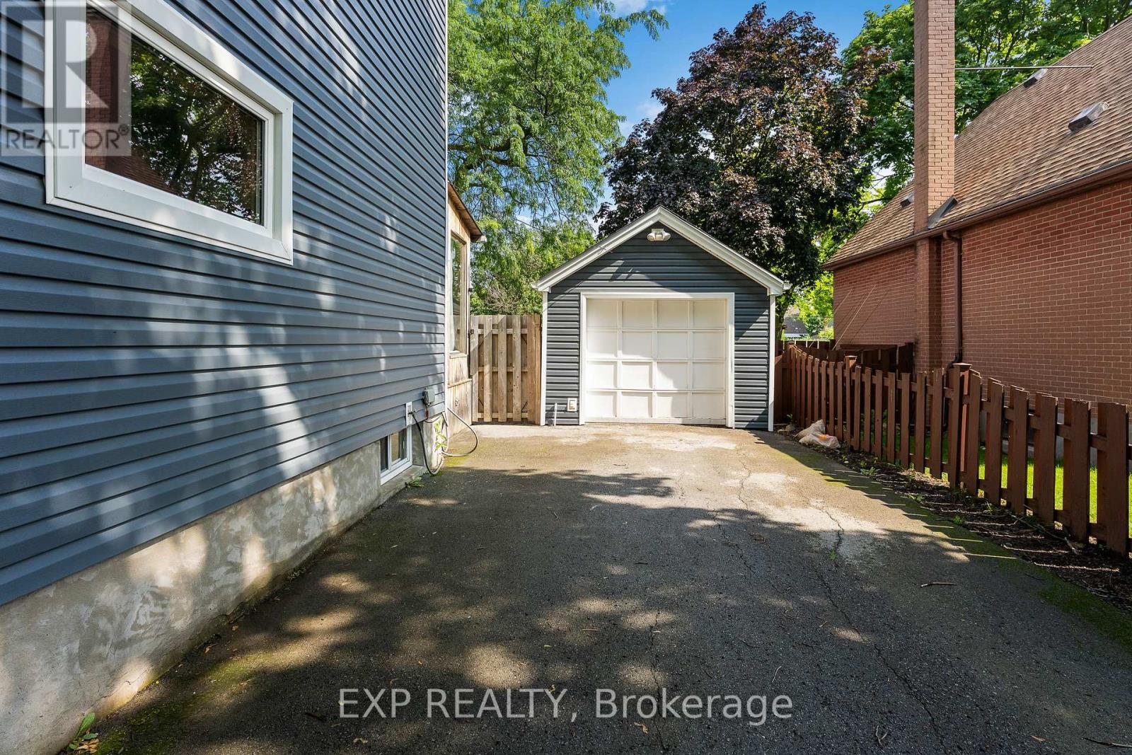 3 Winnifred Avenue, St. Catharines, Ontario  L2M 5X2 - Photo 5 - X13503646