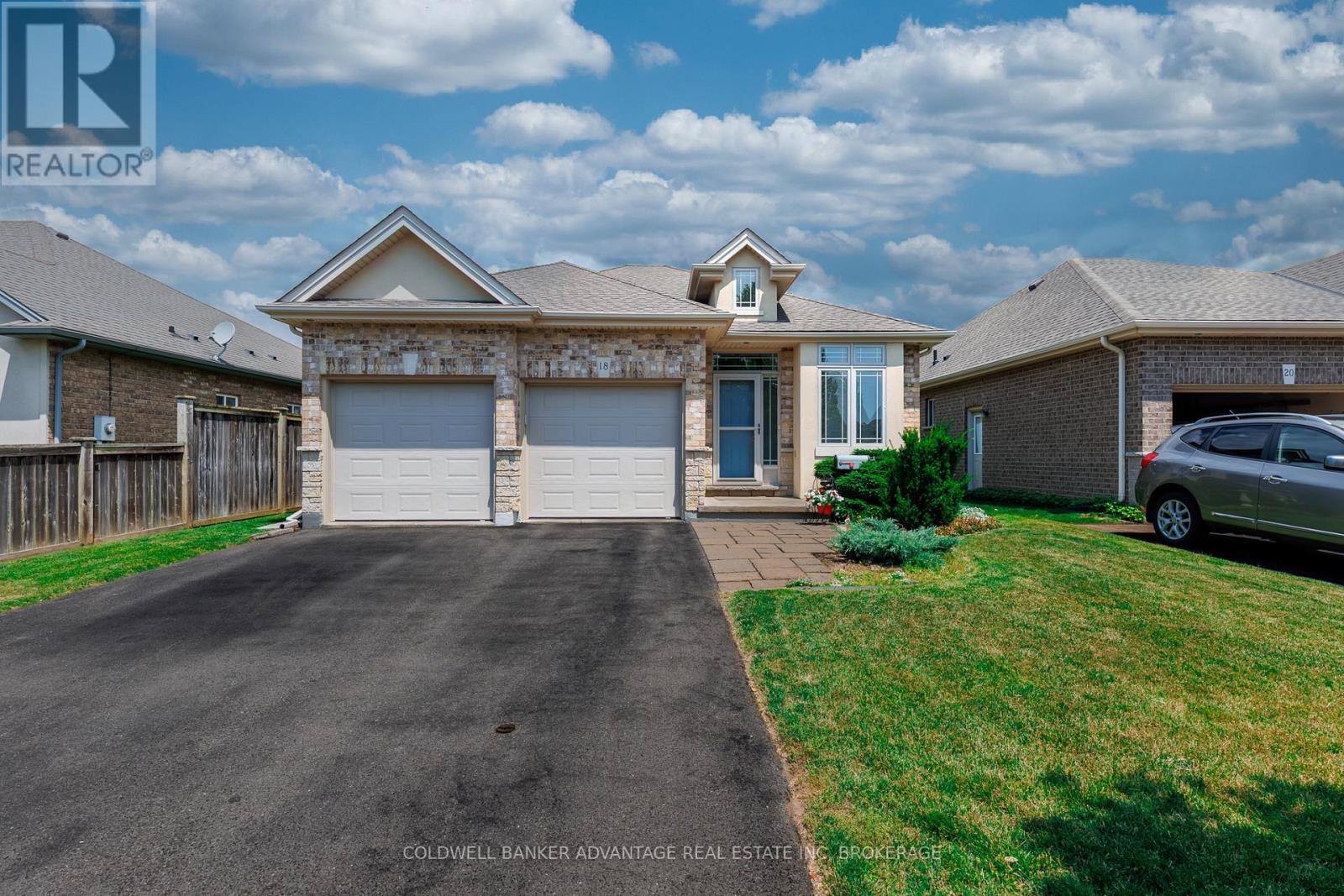 18 WILLSON CROSSING COURT, Pelham, Ontario