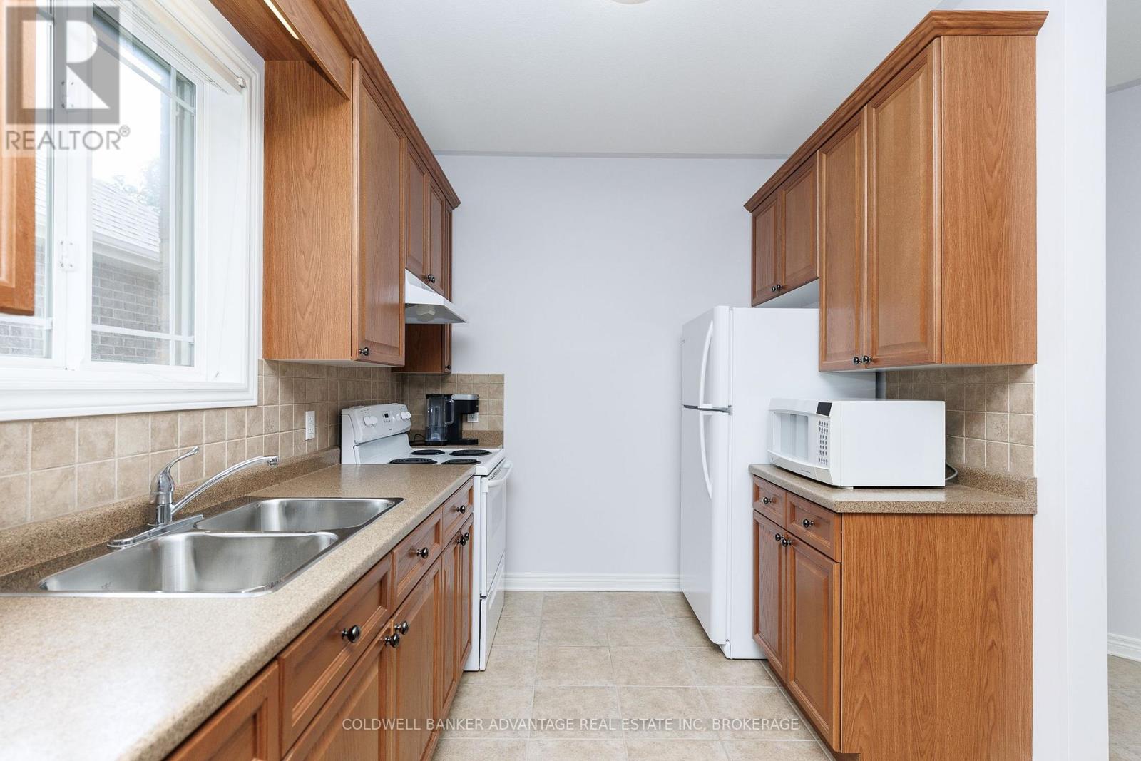18 Willson Crossing Court, Pelham, Ontario  L3E 0P8 - Photo 8 - X13503938