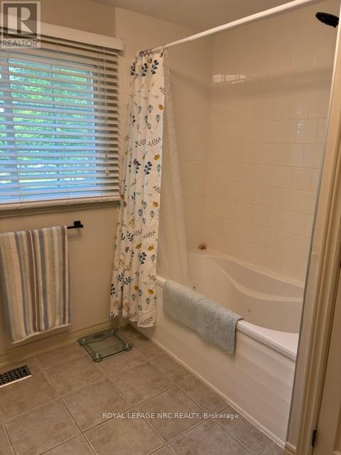 4882 Mapleview Crescent, Port Colborne, Ontario  L0S 1R0 - Photo 23 - X13505042
