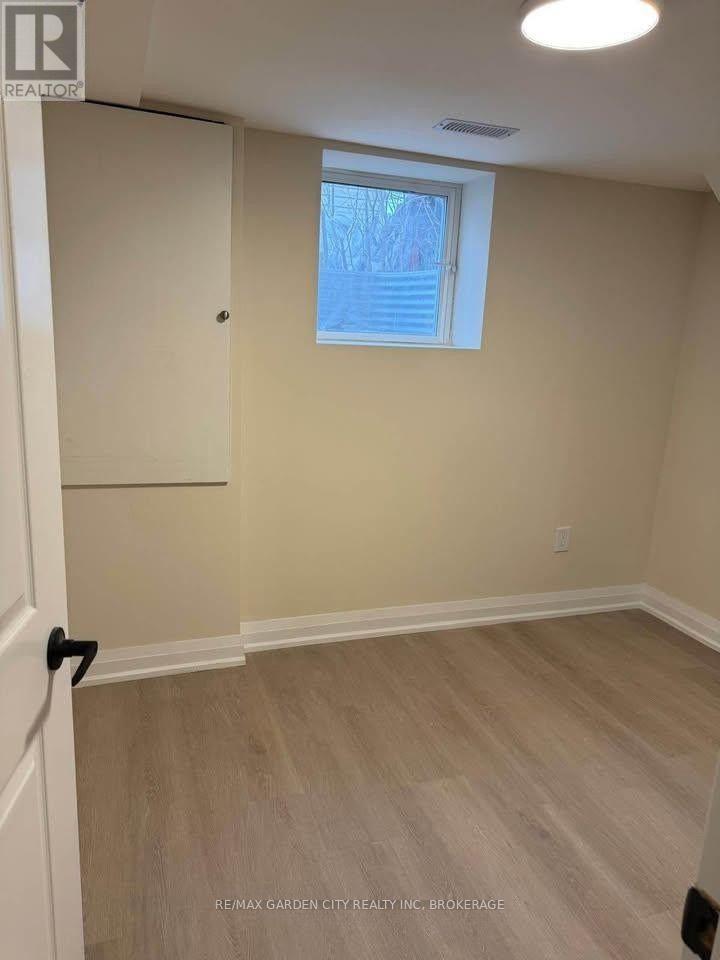 Lwr-2bed - 60 Wakelin Terrace, St. Catharines, Ontario  L2M 4K9 - Photo 5 - X13505198