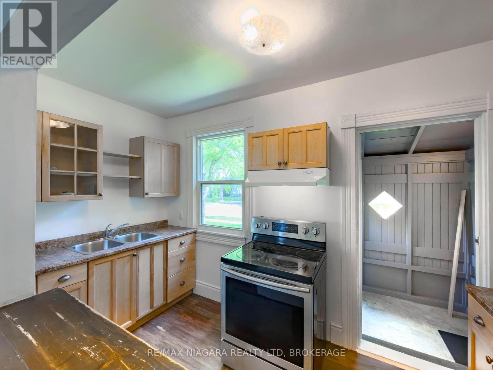 51 Plymouth Road, Welland, Ontario  L3B 3C5 - Photo 7 - X13506446