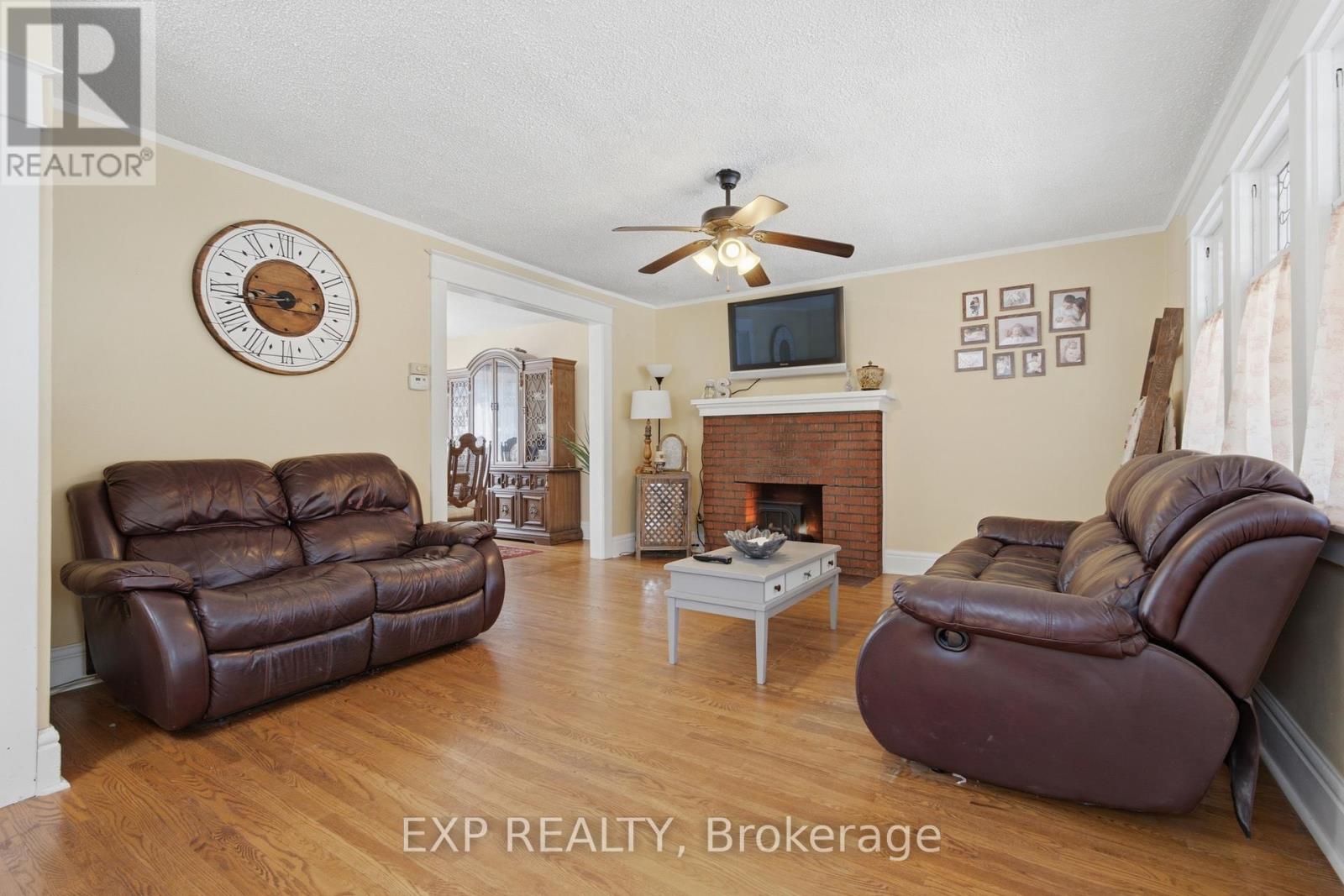 26 Lowell Avenue, St. Catharines, Ontario  L2R 2E1 - Photo 9 - X13508002
