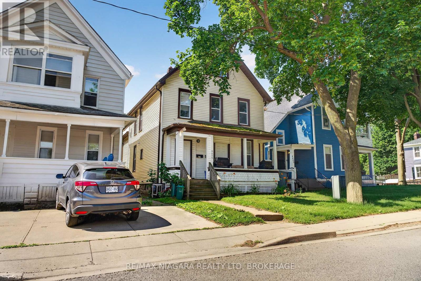4454 Huron Street, Niagara Falls, Ontario  L2E 2H2 - Photo 2 - X13508940