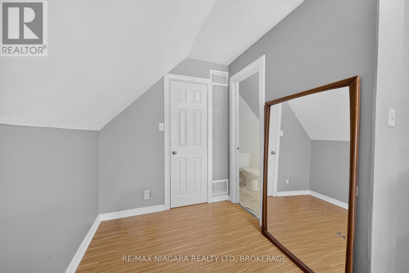 4454 Huron Street, Niagara Falls, Ontario  L2E 2H2 - Photo 21 - X13508940