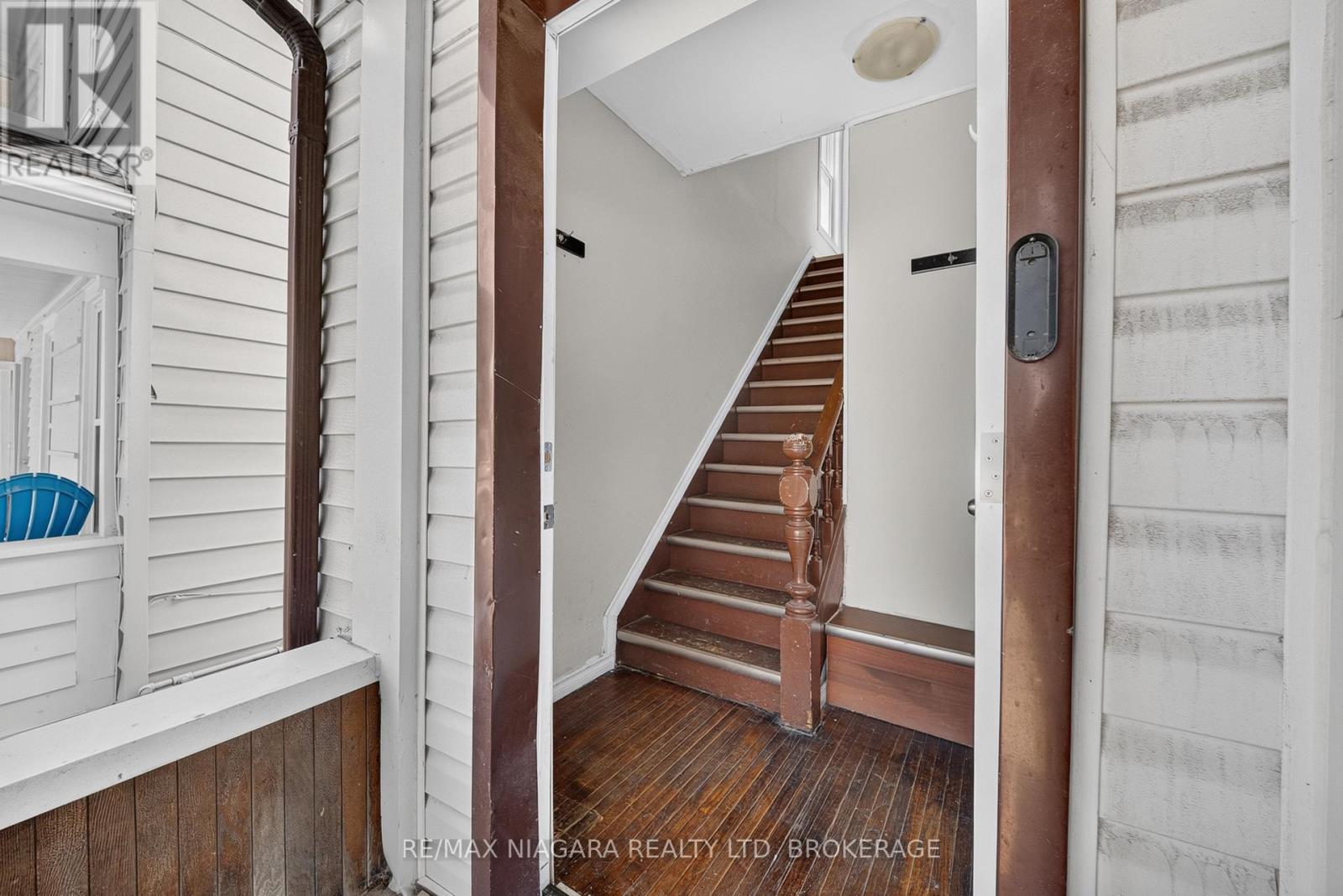 4454 Huron Street, Niagara Falls, Ontario  L2E 2H2 - Photo 8 - X13508940