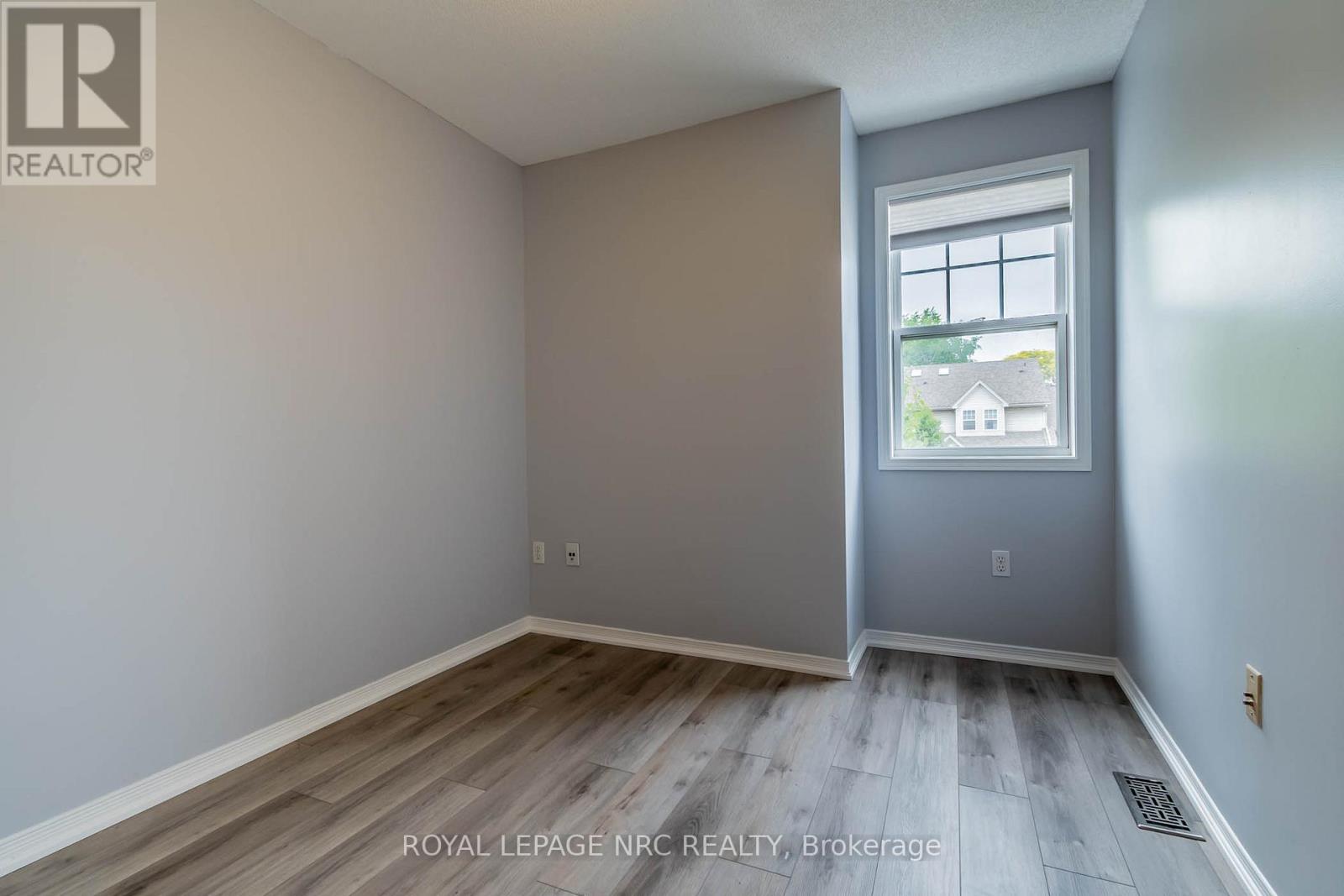 28 - 5070 Drummond Road, Niagara Falls, Ontario  L2E 6E4 - Photo 38 - X13509090
