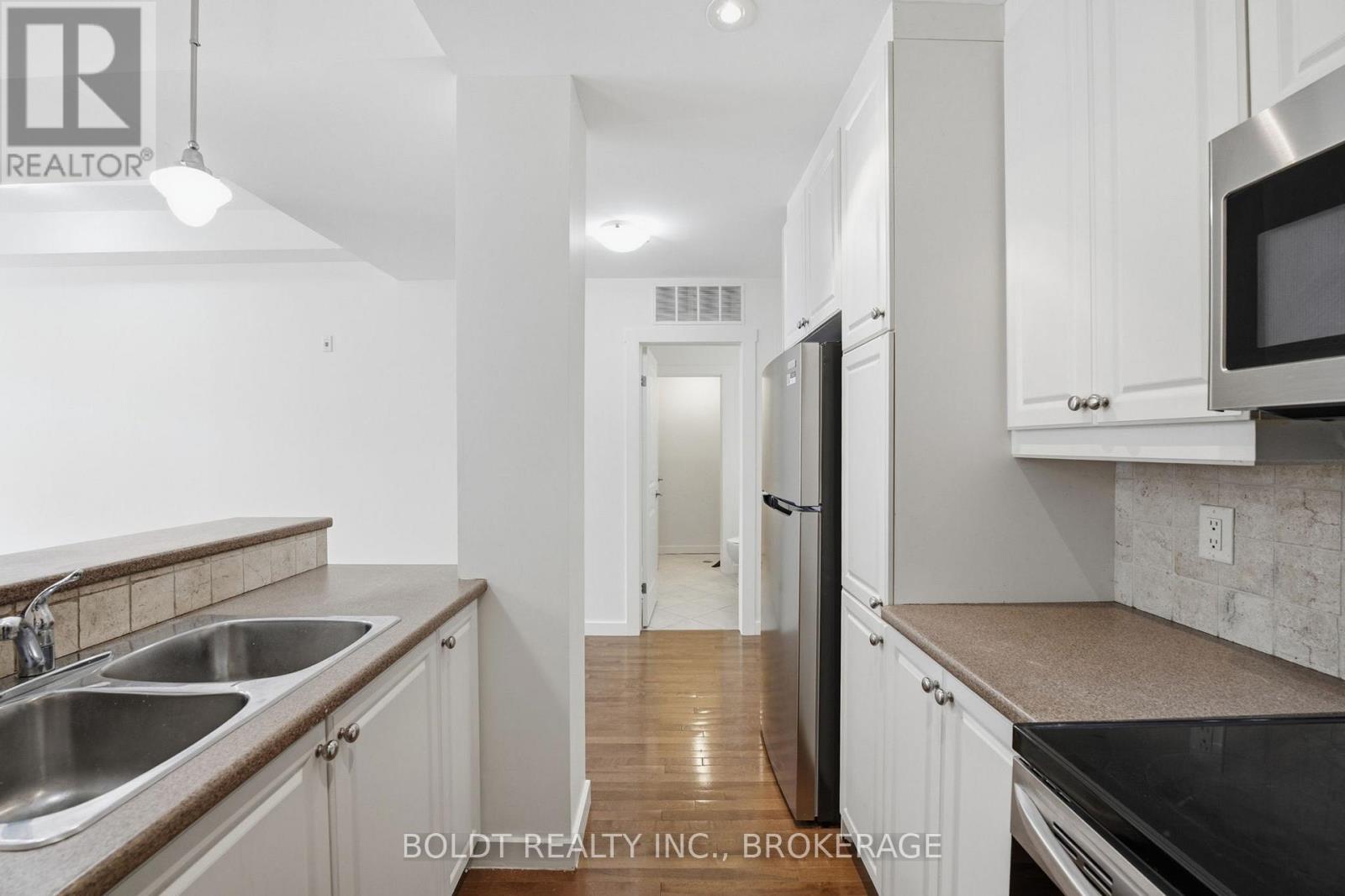 8 - 49 Ontario Street, Grimsby, Ontario  L3M 3H2 - Photo 12 - X13509874