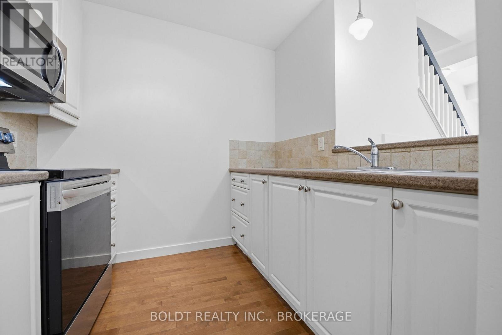 8 - 49 Ontario Street, Grimsby, Ontario  L3M 3H2 - Photo 13 - X13509874