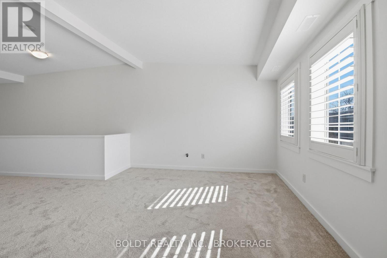 8 - 49 Ontario Street, Grimsby, Ontario  L3M 3H2 - Photo 17 - X13509874