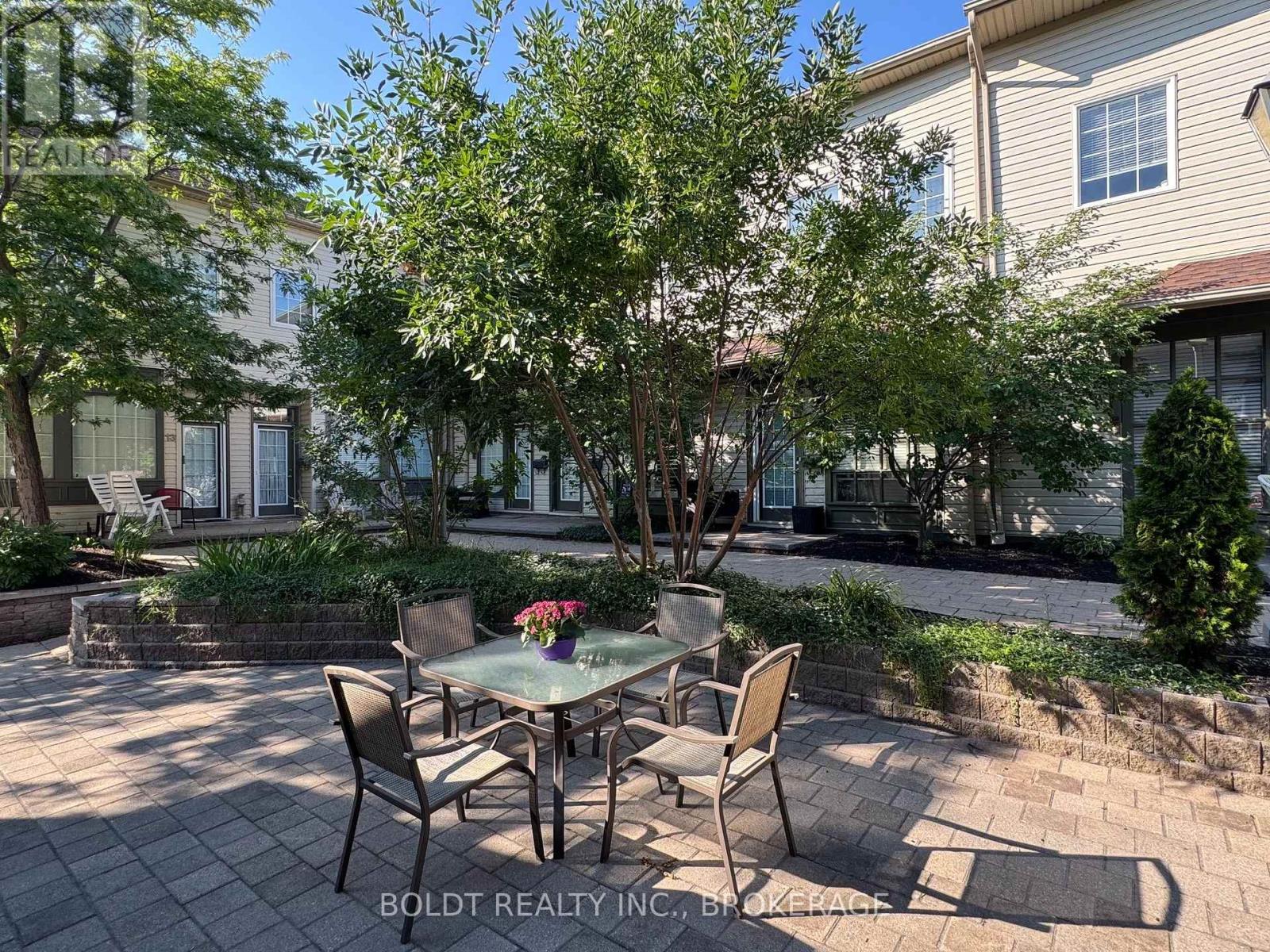 8 - 49 Ontario Street, Grimsby, Ontario  L3M 3H2 - Photo 3 - X13509874