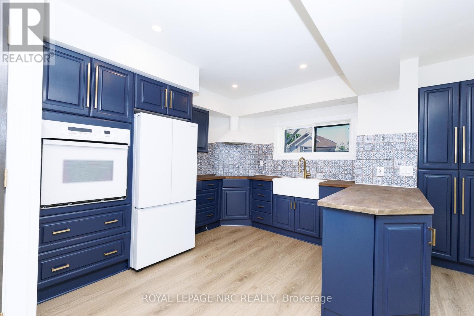 6423 Barker Street, Niagara Falls, Ontario  L2G 1Y6 - Photo 10 - X13510058