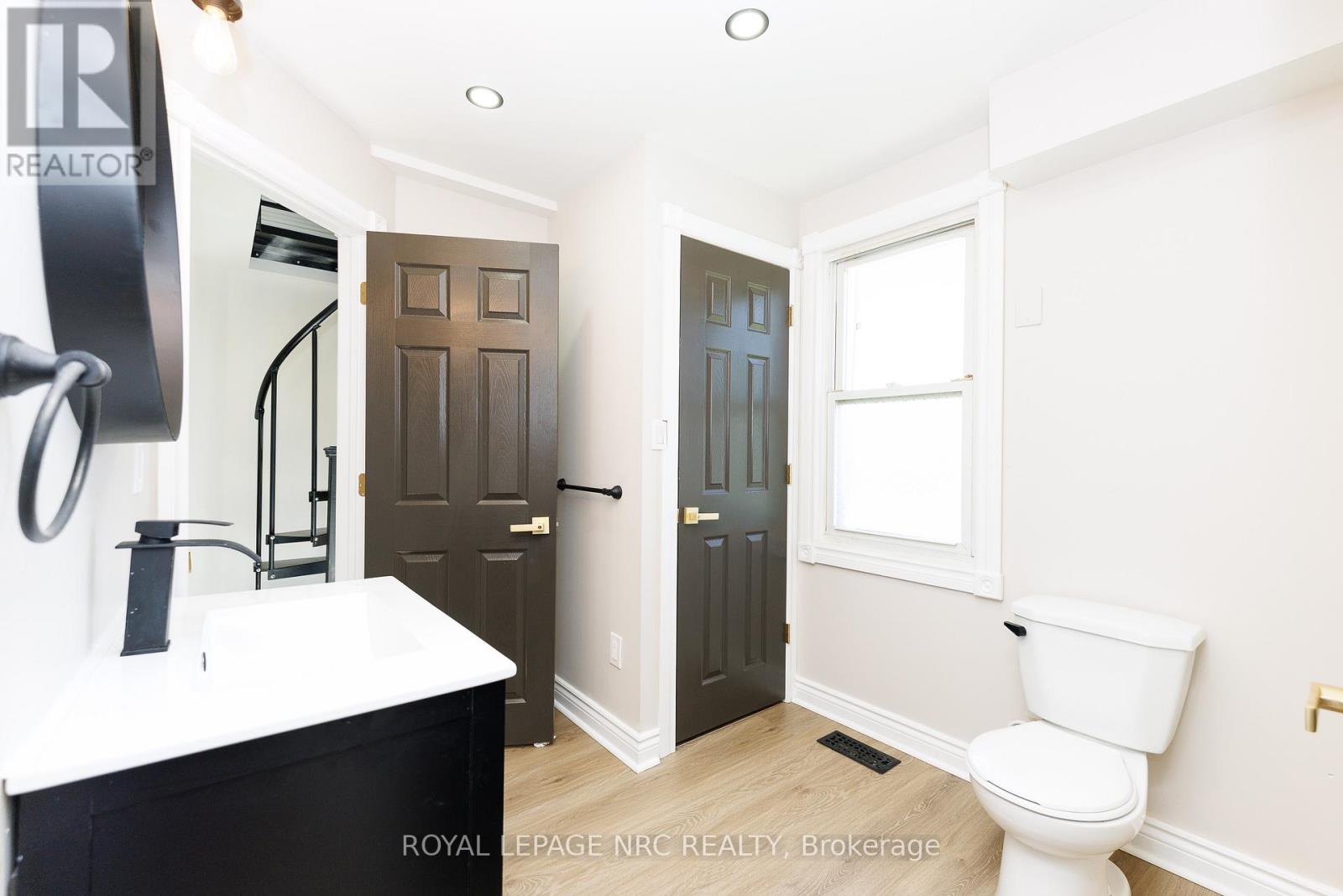 6423 Barker Street, Niagara Falls, Ontario  L2G 1Y6 - Photo 17 - X13510058