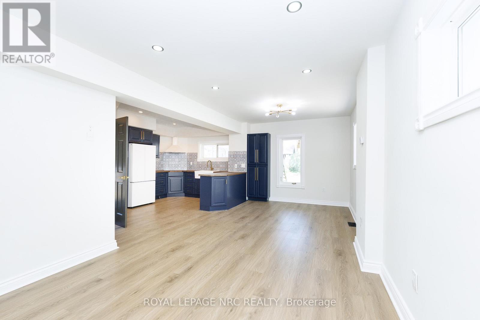 6423 Barker Street, Niagara Falls, Ontario  L2G 1Y6 - Photo 7 - X13510058