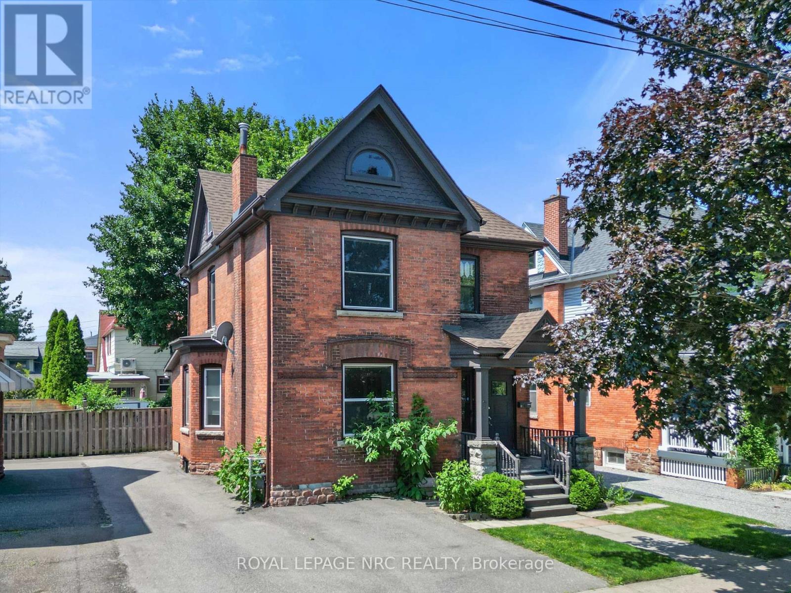 7 BEECHER STREET, St. Catharines, Ontario