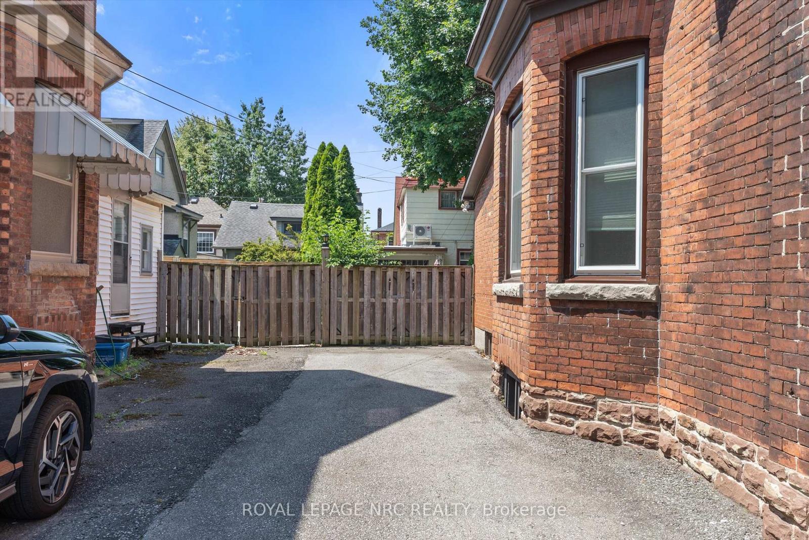 7 Beecher Street, St. Catharines, Ontario  L2R 5S4 - Photo 30 - X13511244