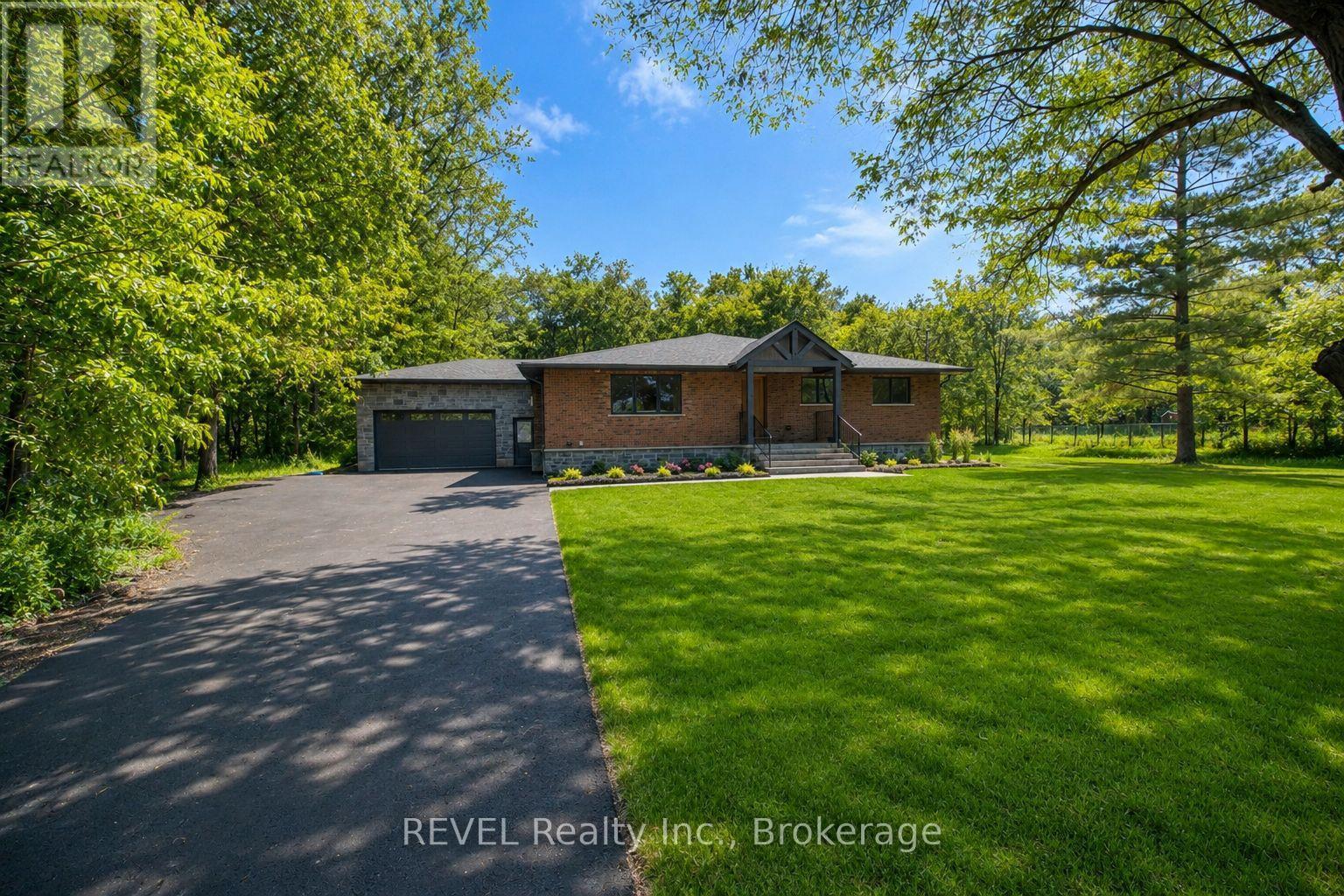 8780 BROWN ROAD, Niagara Falls, Ontario