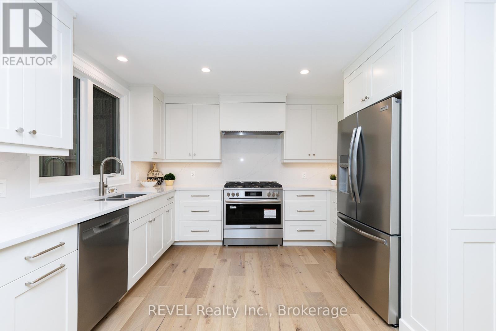 8780 Brown Road, Niagara Falls, Ontario  L2E 6S5 - Photo 13 - X13511570