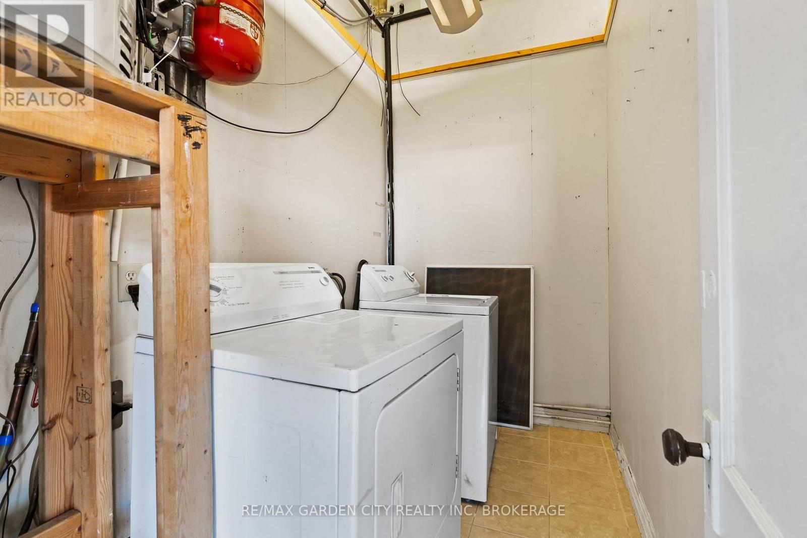90 St. Paul Street, St. Catharines, Ontario  L2R 3M2 - Photo 10 - X13512530