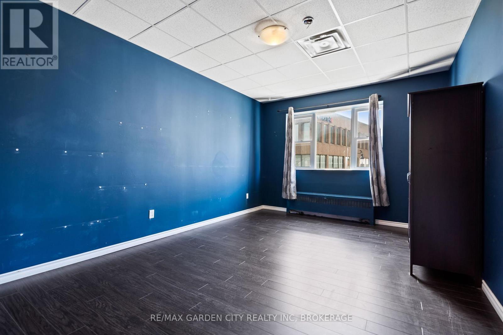 90 St. Paul Street, St. Catharines, Ontario  L2R 3M2 - Photo 15 - X13512530