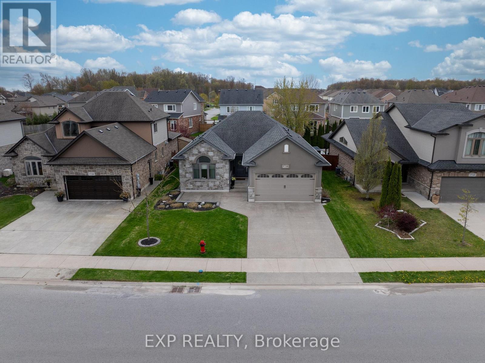 8736 Angie Drive, Niagara Falls, Ontario  L2H 0H9 - Photo 4 - X13512626