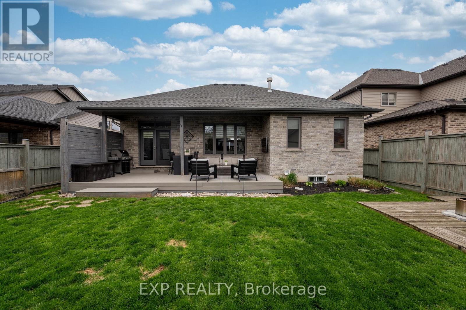 8736 Angie Drive, Niagara Falls, Ontario  L2H 0H9 - Photo 41 - X13512626