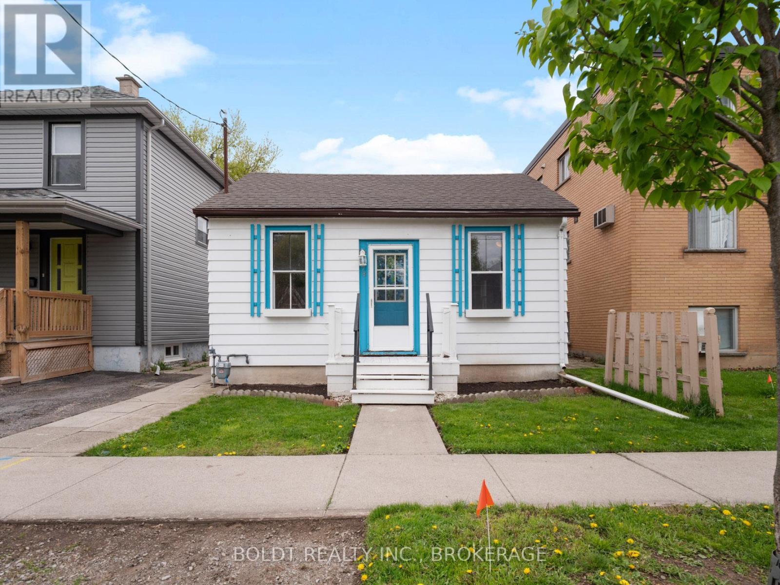 78 MAPLE STREET, St. Catharines, Ontario