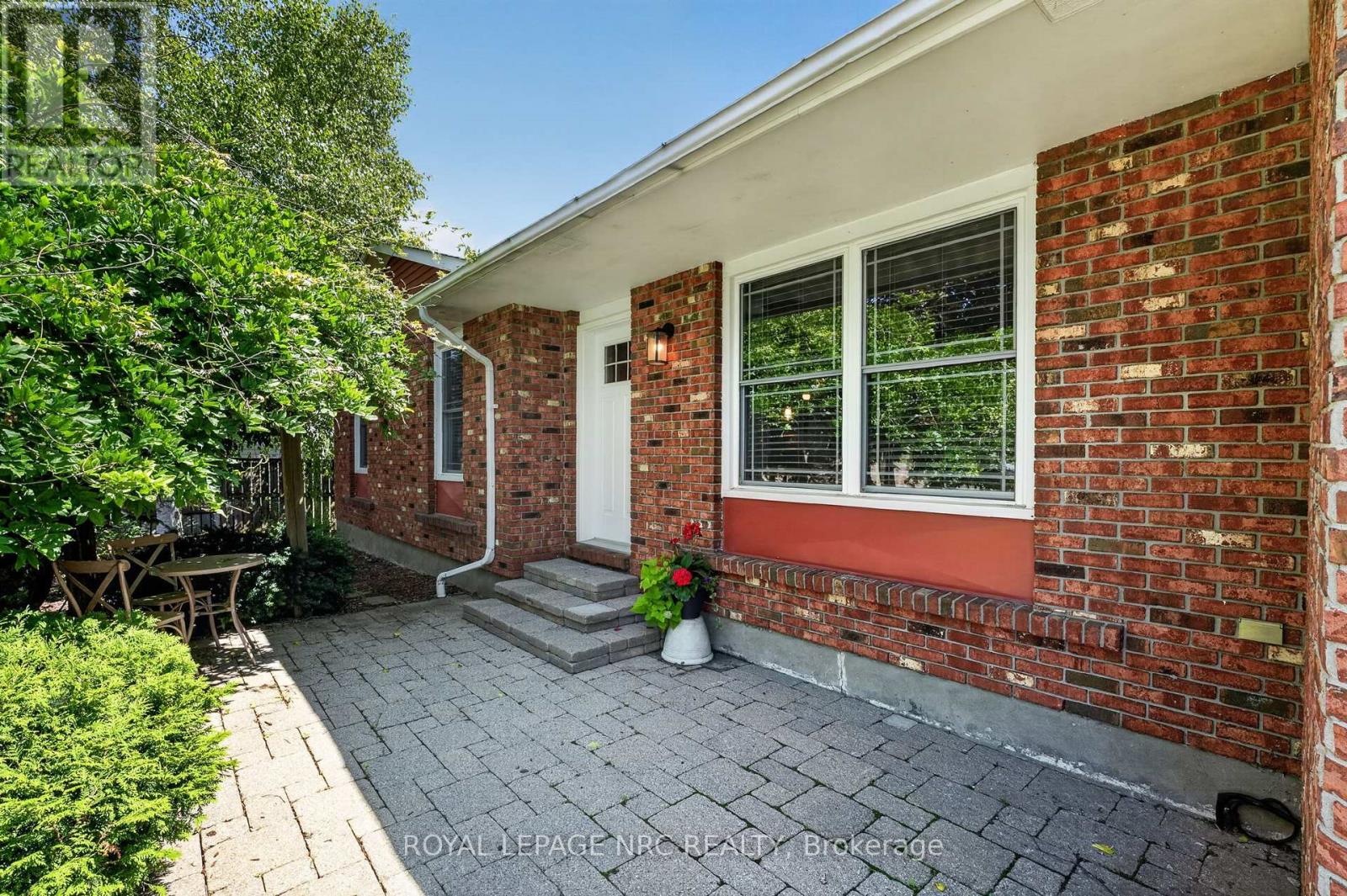 3532 Black Creek Road, Fort Erie, Ontario  L0S 1S0 - Photo 2 - X13513664