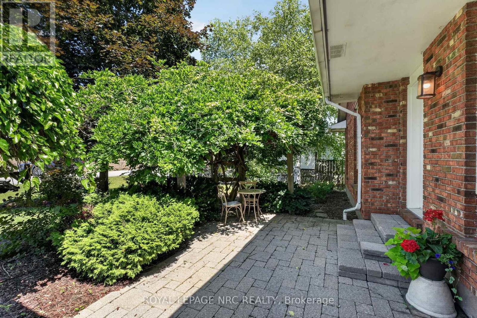 3532 Black Creek Road, Fort Erie, Ontario  L0S 1S0 - Photo 3 - X13513664