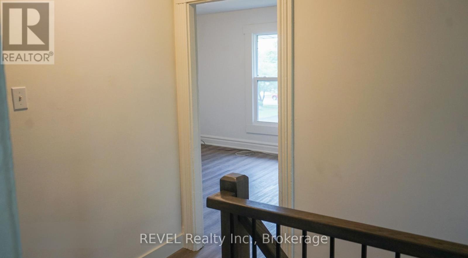 Upper - 21 Plymouth Road, Welland, Ontario  L3B 3C4 - Photo 10 - X13513926