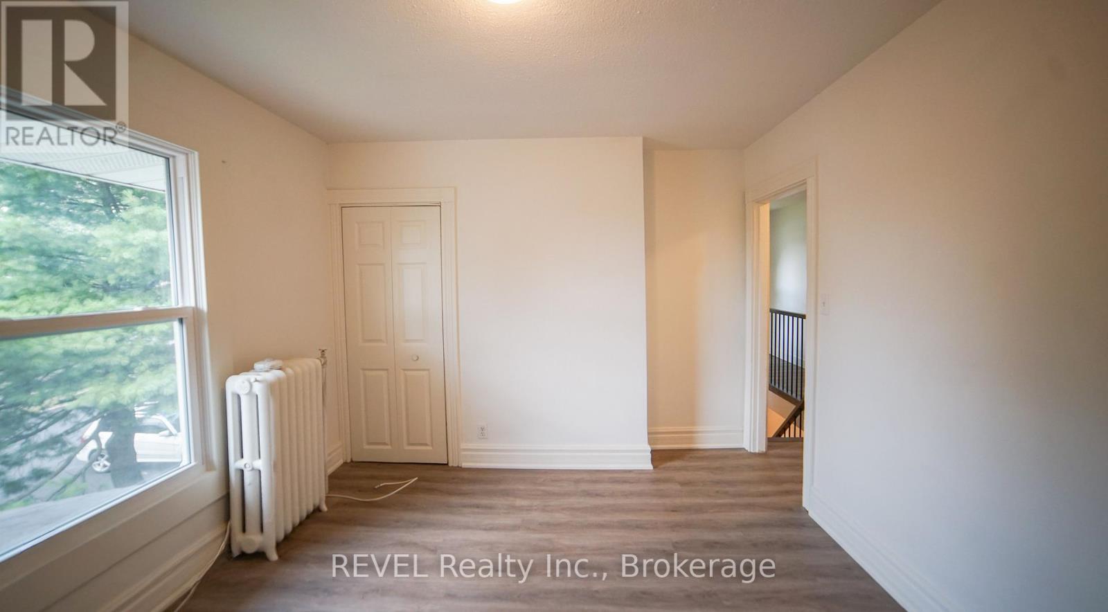 Upper - 21 Plymouth Road, Welland, Ontario  L3B 3C4 - Photo 12 - X13513926