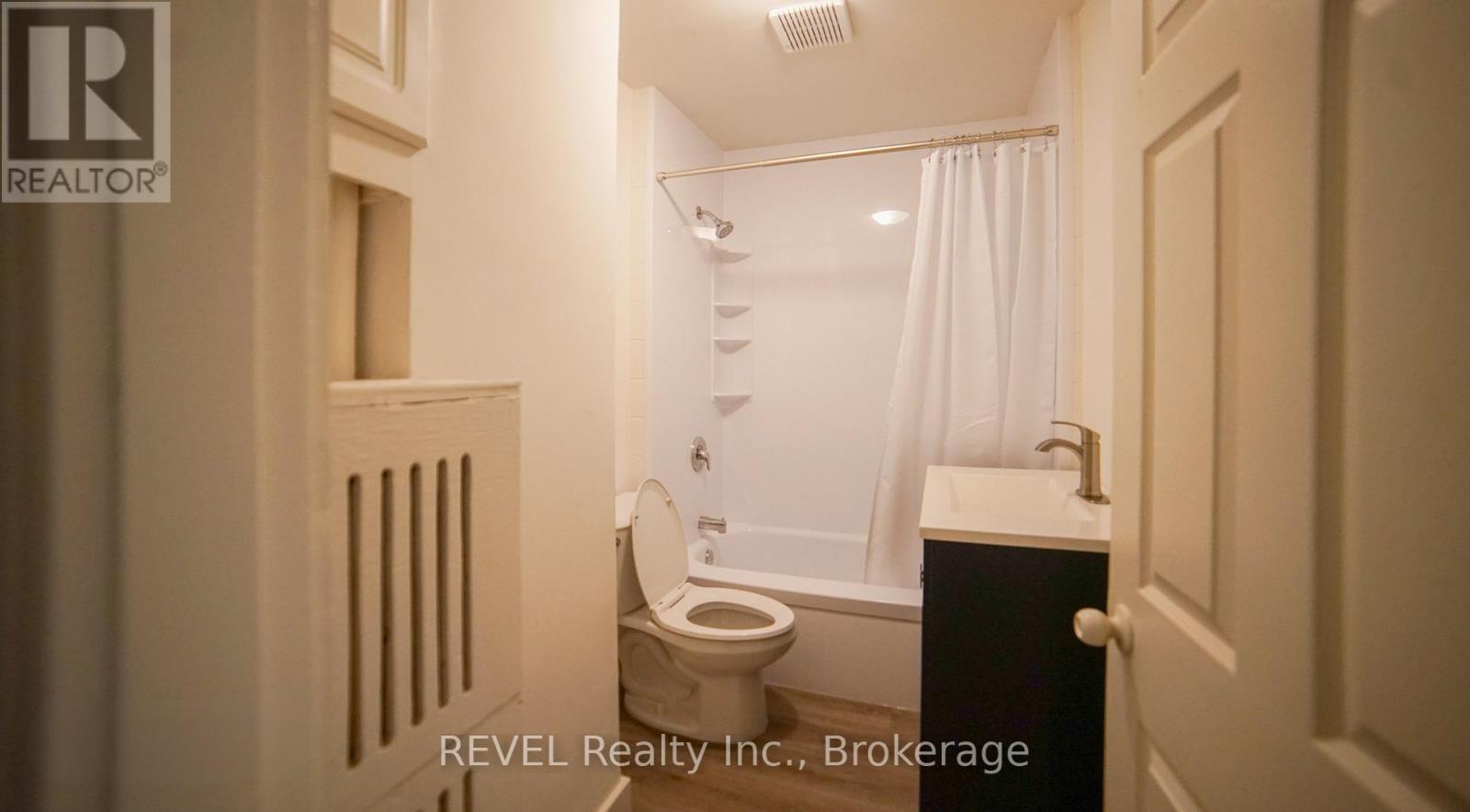 Upper - 21 Plymouth Road, Welland, Ontario  L3B 3C4 - Photo 22 - X13513926