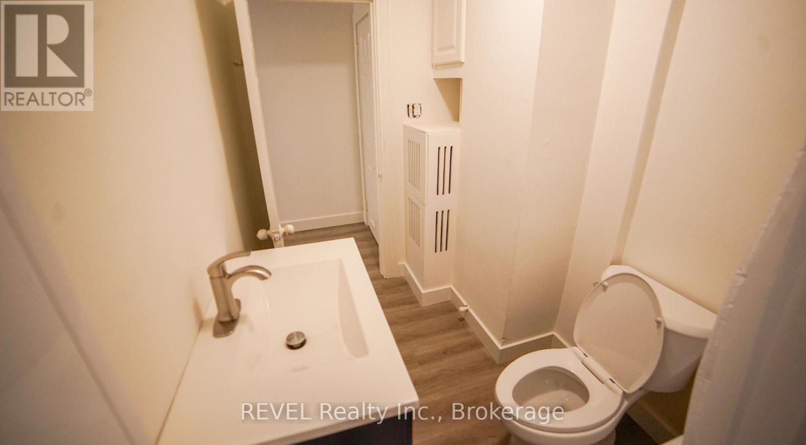 Upper - 21 Plymouth Road, Welland, Ontario  L3B 3C4 - Photo 23 - X13513926