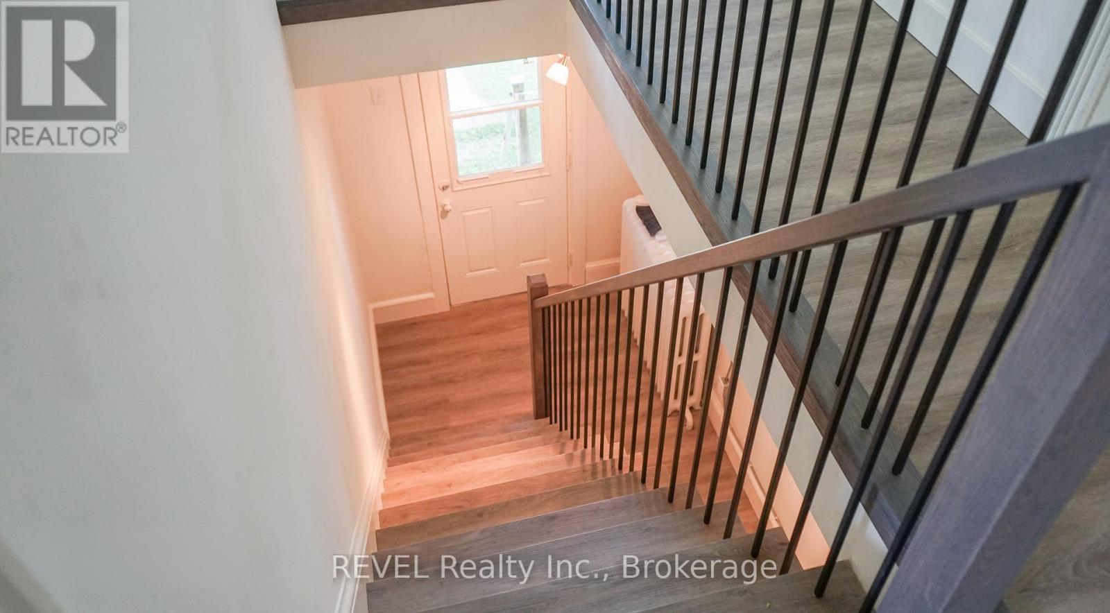 Upper - 21 Plymouth Road, Welland, Ontario  L3B 3C4 - Photo 24 - X13513926