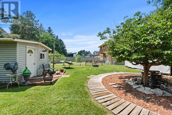 33 Meadowbrook Crescent, St. Catharines, Ontario  L2M 7G8 - Photo 40 - X13515764
