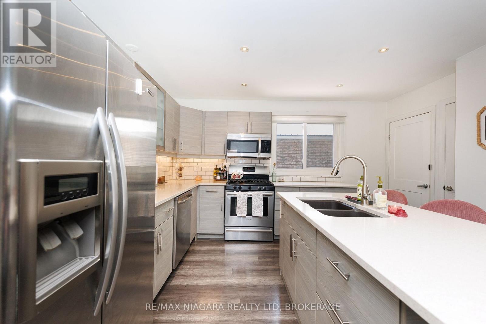 3273 Addison Avenue, Niagara Falls, Ontario  L2J 3K6 - Photo 5 - X13517134
