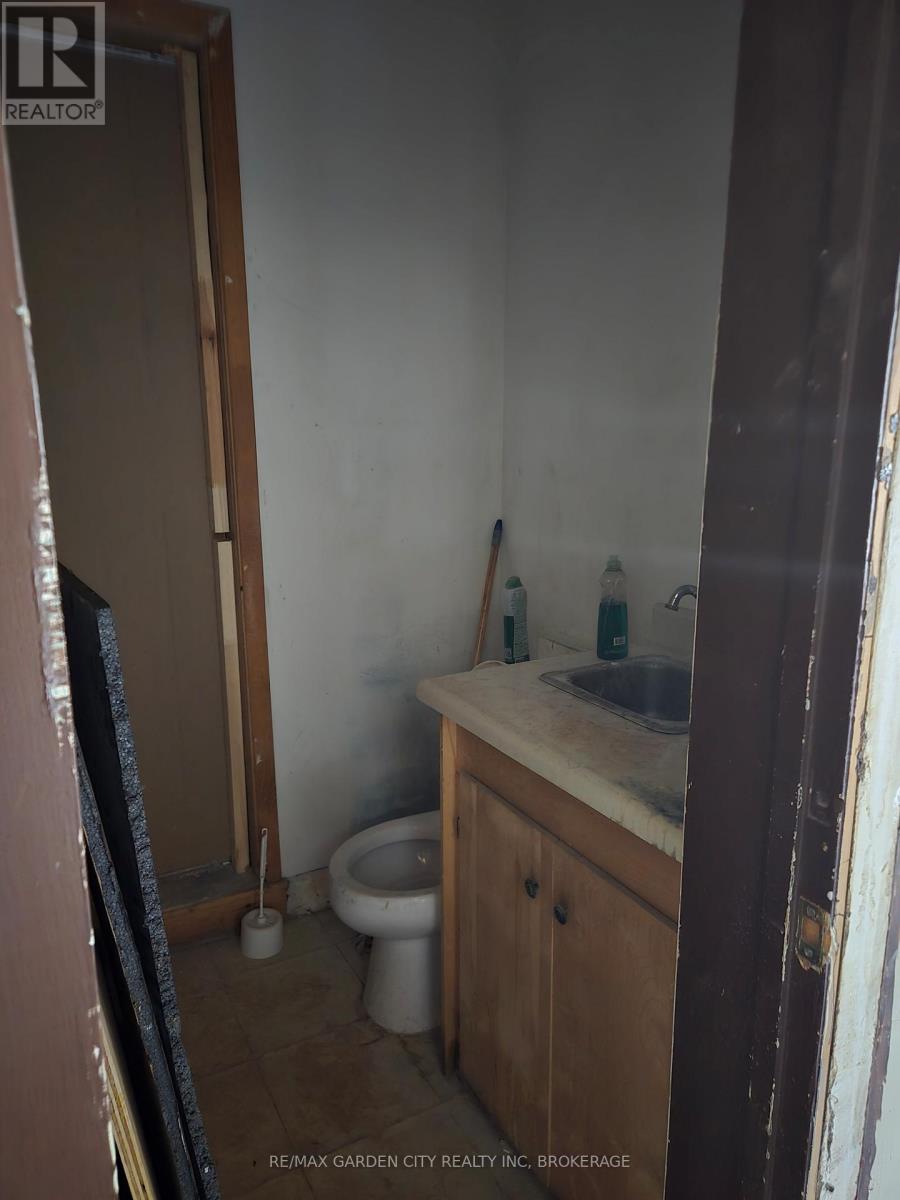 2 - 5126 Victoria Avenue, Niagara Falls, Ontario  L2E 4E3 - Photo 4 - X13517250