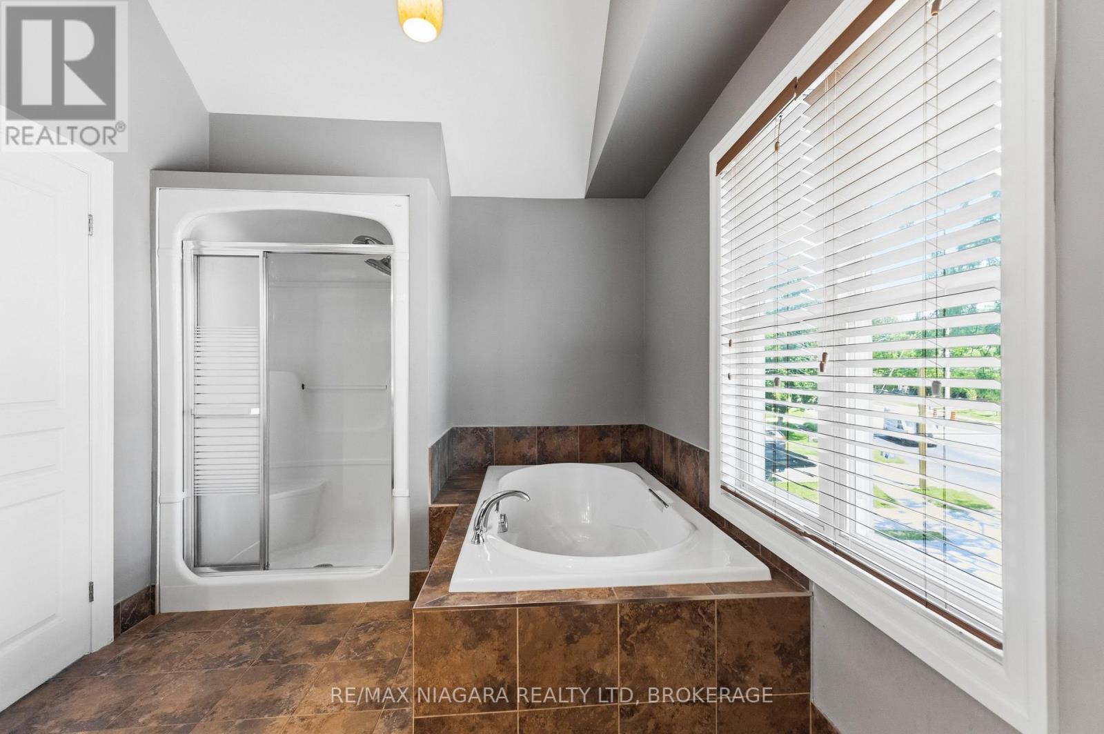291 Vine Street, St. Catharines, Ontario  L2M 4T4 - Photo 31 - X13517320