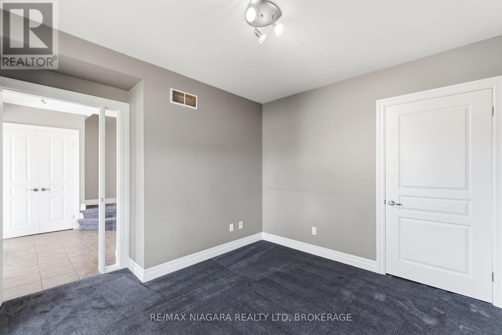 291 Vine Street, St. Catharines, Ontario  L2M 4T4 - Photo 8 - X13517320